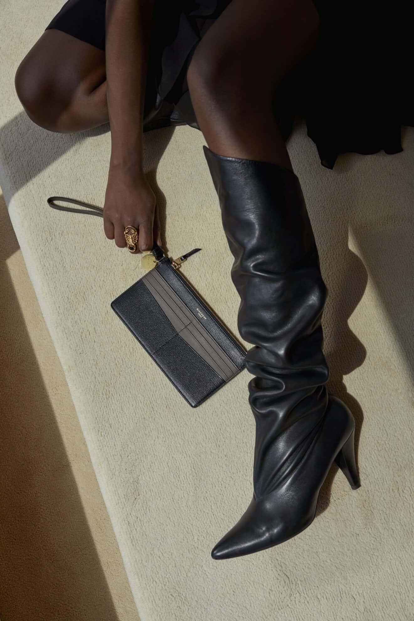GIVENCHY